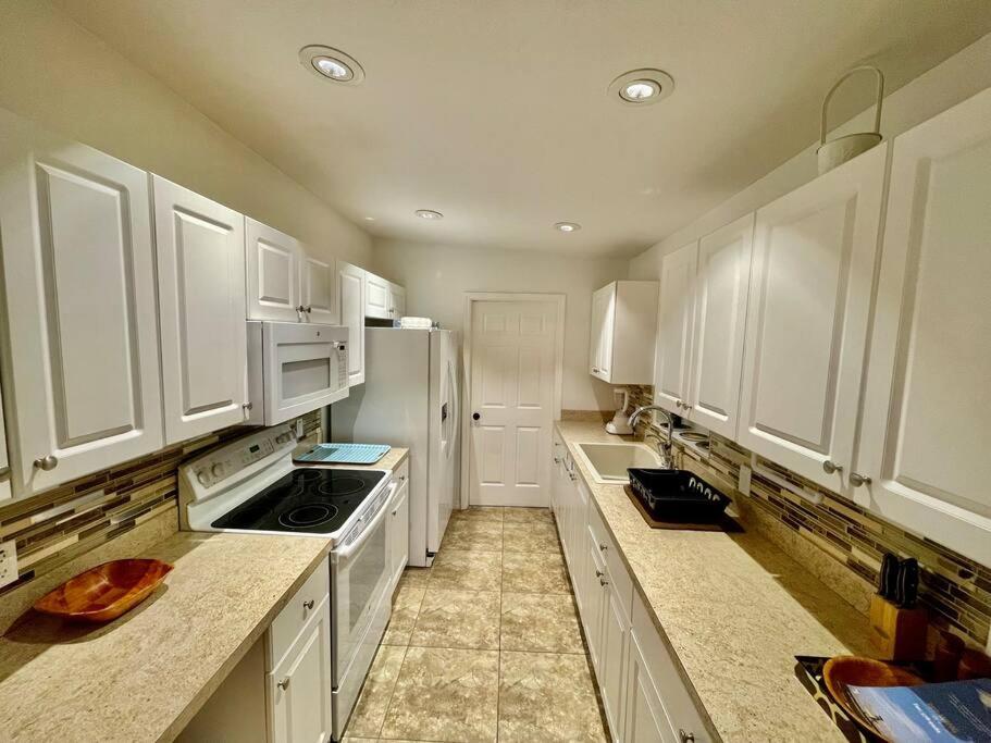 Cozy Modest Home Near Universal Studios/Volcanobay Orlando Exterior photo